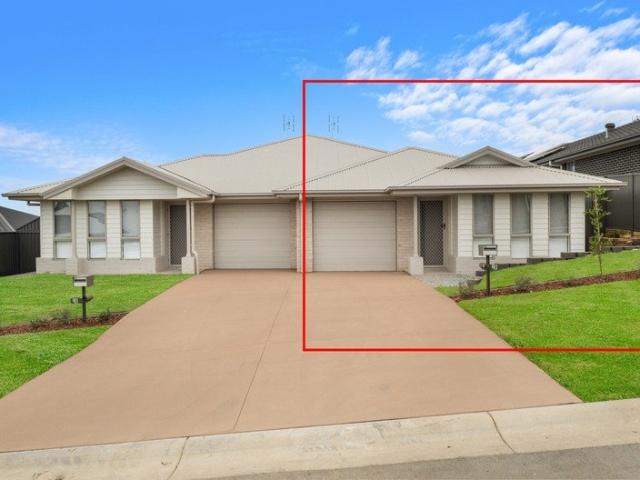 Duplex for rent in Gillieston Heights, Newcastle-Maitland