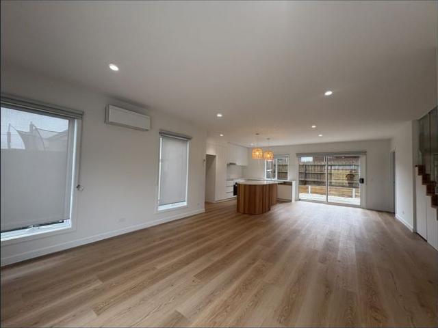 Townhouse for rent in Warrnambool, Victoria