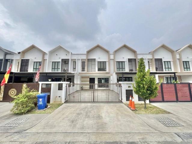 Terraced House for sale in Alam Impian, Selangor