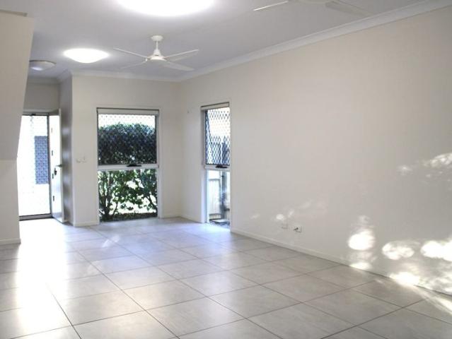 Townhouse for rent in Toombul, Queensland