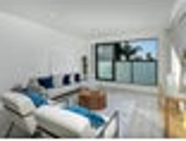 Townhouse for sale in Whangaparaoa, Oroua County