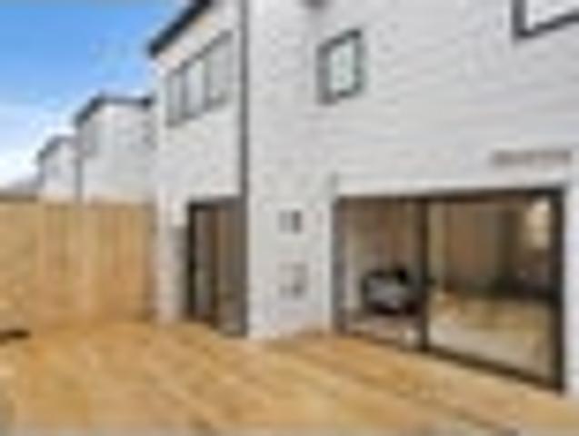 Townhouse for sale in Owhata
