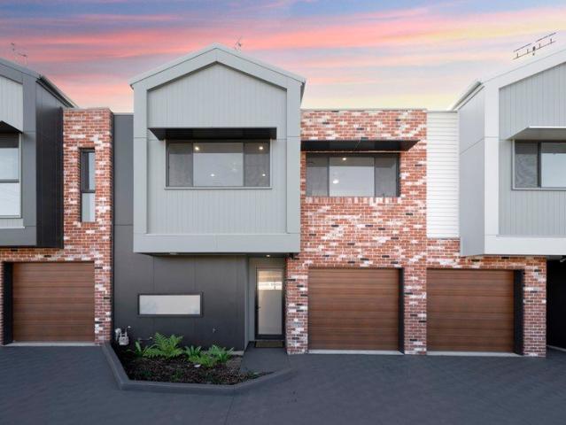 Townhouse for sale in Ambergate, New South Wales