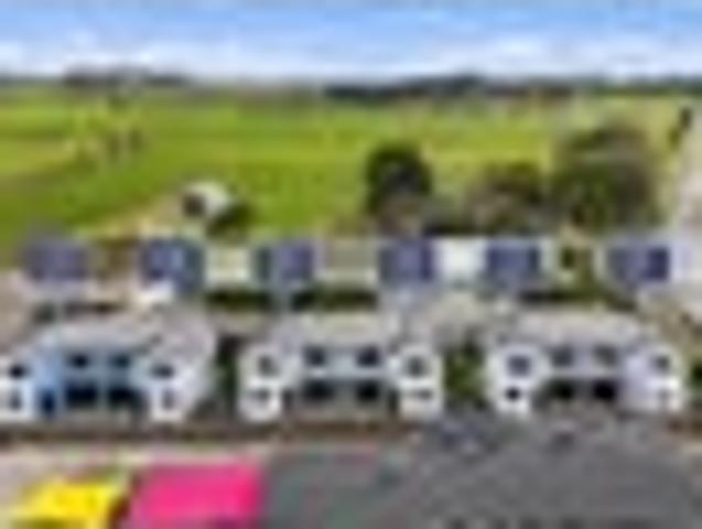 Townhouse for sale in Awhitu, Oroua County