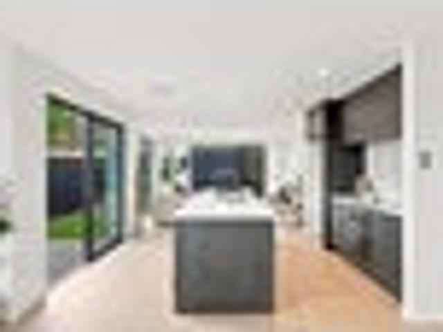 House for sale in Chaslands, Canterbury