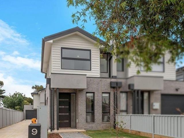 Townhouse for rent in Camerons Creek, Victoria