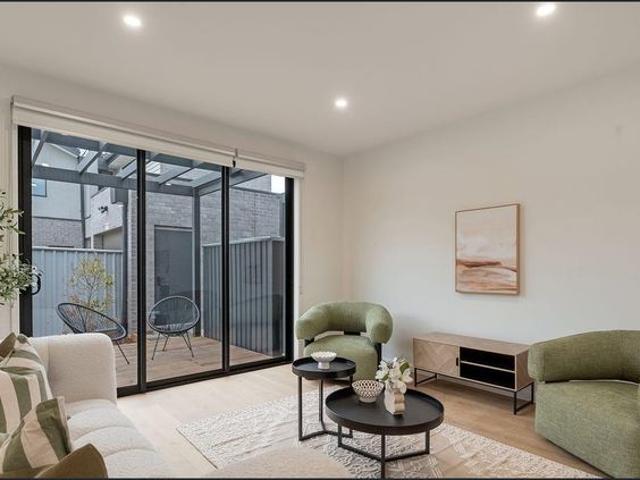 Townhouse for rent in Camerons Creek, Victoria