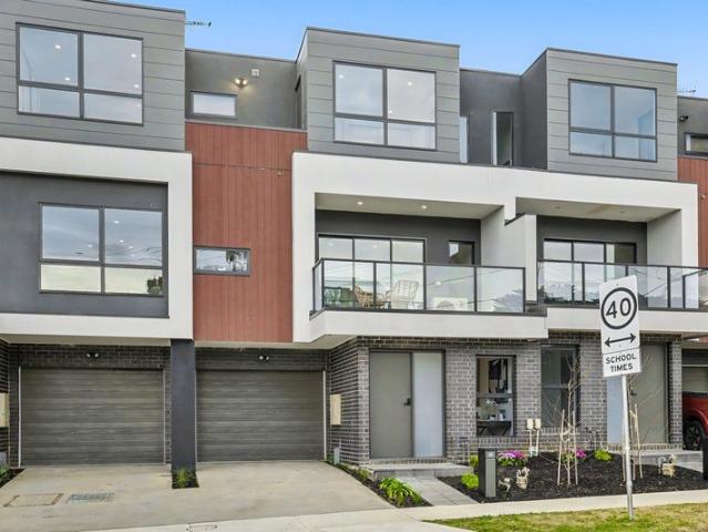 Townhouse for rent in Camerons Creek, Victoria
