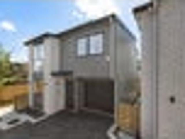 House for sale in Half Moon Bay, Howick