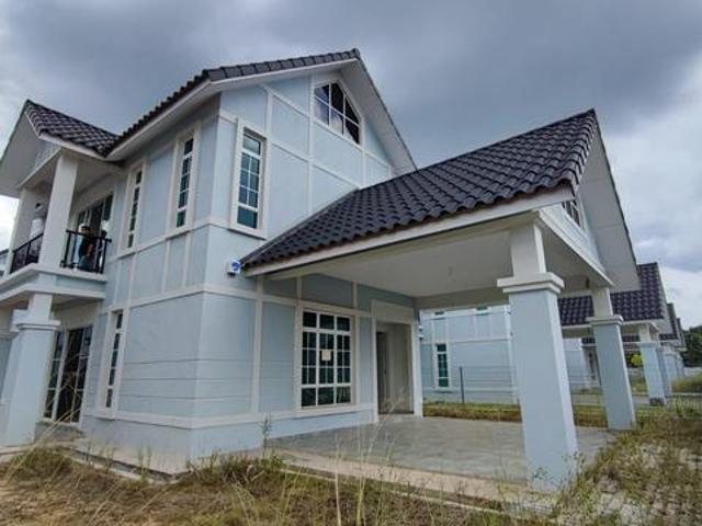 Bungalow for sale in Malaka