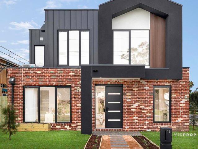 Townhouse for sale in Fawkner, Melbourne