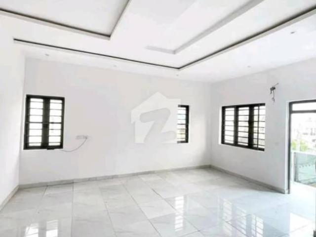 Building for rent in اسلام آباد, زون 1