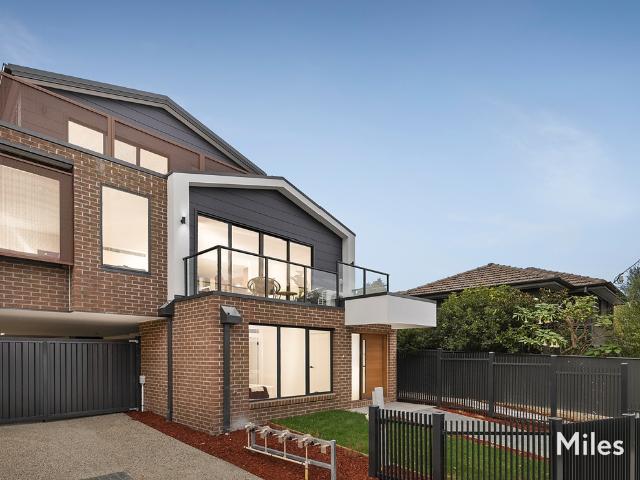 Townhouse for sale in Camerons Creek, Victoria
