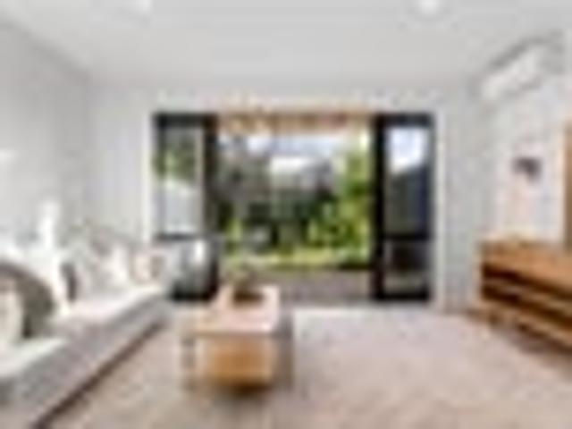 Townhouse for sale in Glen Innes, Oroua County