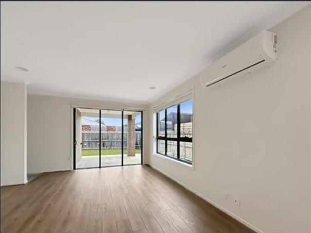 House for rent in Warralily Springs, Geelong