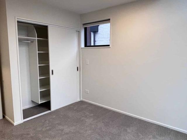 Townhouse for rent in Heathcote, Canterbury
