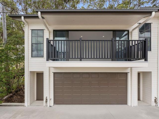 Townhouse for rent in Mudgeeraba, Gold Coast City