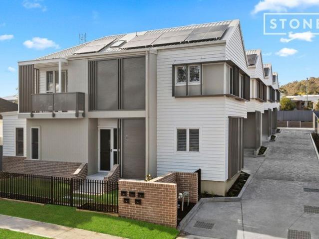 Townhouse for sale in Ambergate, New South Wales