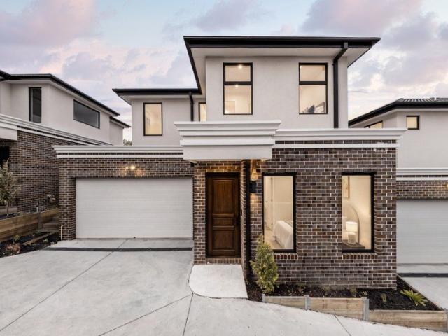 Townhouse for sale in Camerons Creek, Victoria