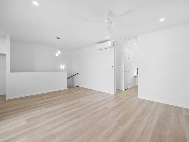 Townhouse for rent in Kings Creek, Queensland