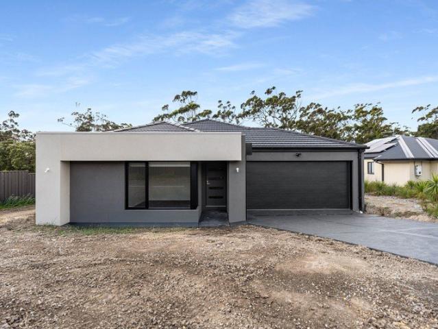 House for sale in Emerald Court Estate, Churchill