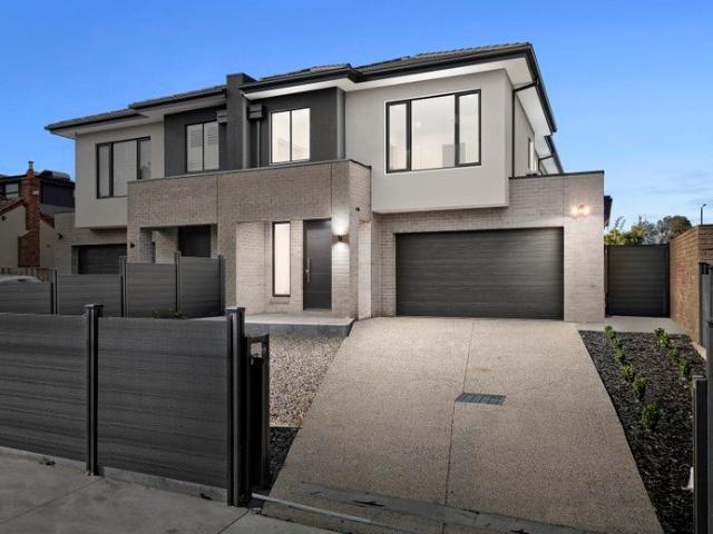Townhouse for sale in Camerons Creek, Victoria