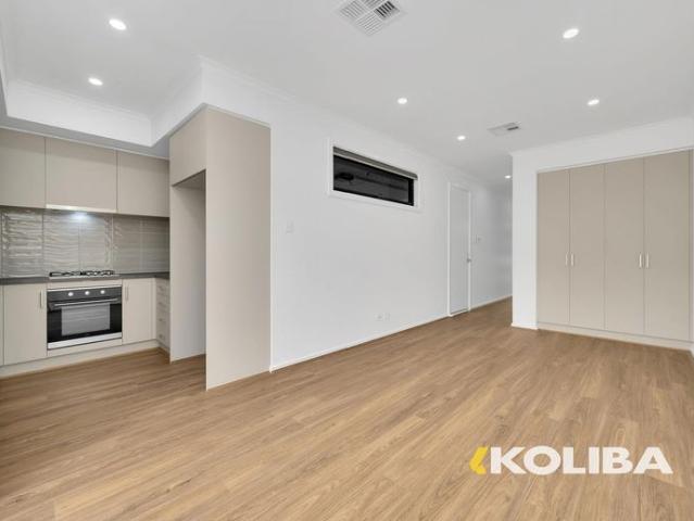 Townhouse for rent in Woodville West, Adelaide