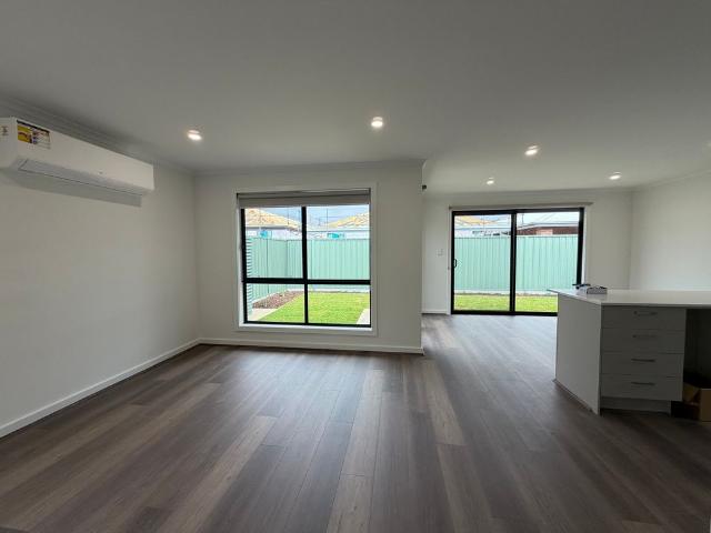 House for rent in Evanston Gardens, Adelaide
