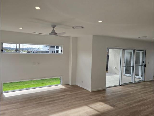 Townhouse for rent in Kings Creek, Queensland