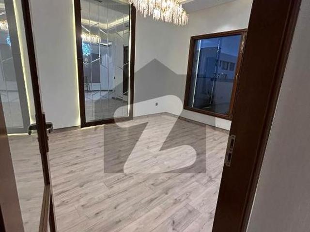 House for sale in 8 ڈی ایچ اے فیز, کراچی ڈویژن