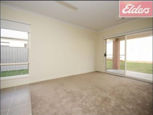House for rent in White Box Rise, Wodonga