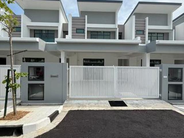 Terraced House for sale in Batu Kawan, Seberang Perai