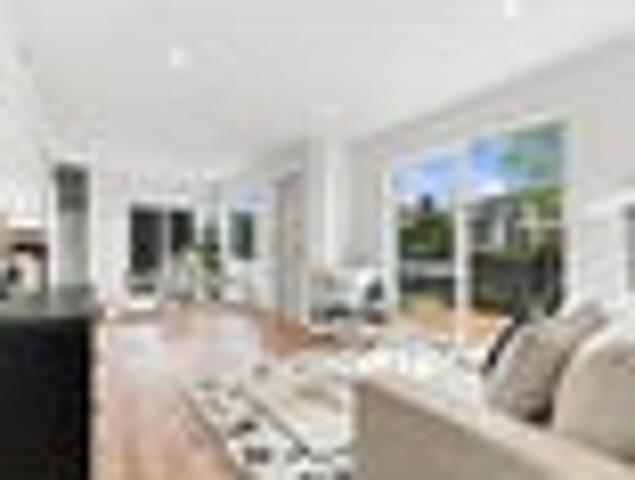 House for sale in Pakuranga Heights, Howick