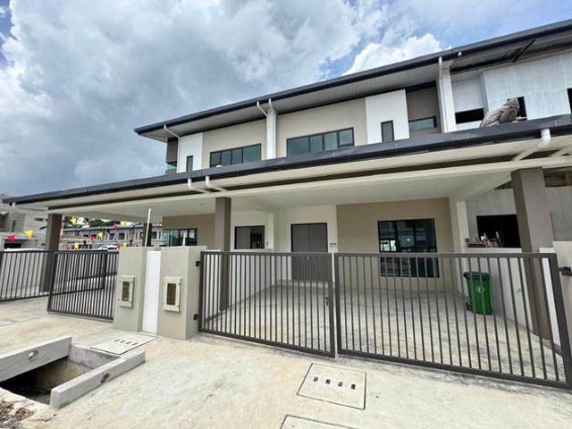 Terraced House for sale in Kuching