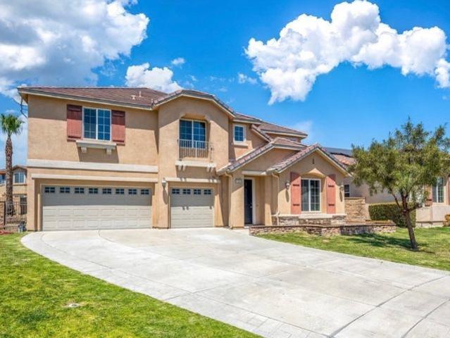 Room for rent in Mira Loma, California