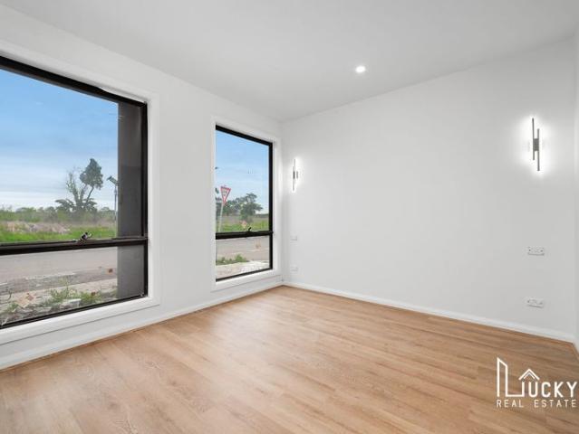 House for rent in Mason Quarter, Melbourne