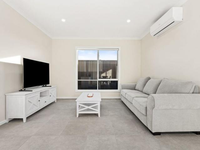 Granny Flat for rent in Camerons Creek, Victoria