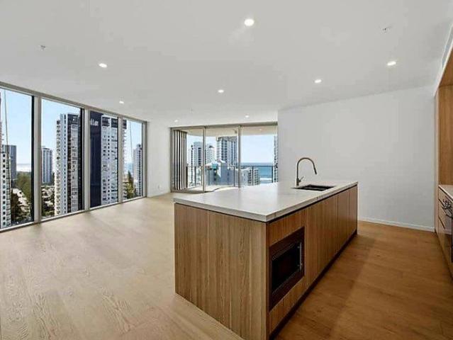 Apartment for rent in Main Beach, Gold Coast City