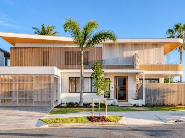 Villa for rent in Miami, Gold Coast City