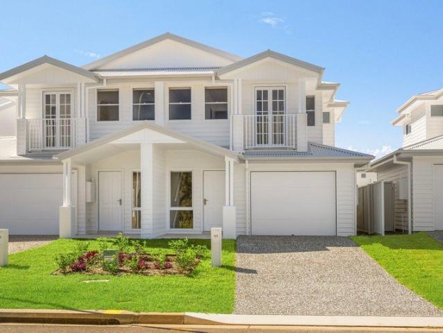 Townhouse for sale in Lake Cathie, New South Wales