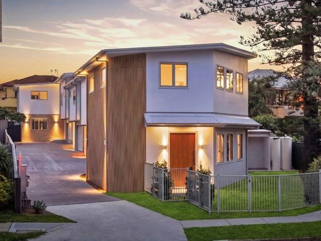 Townhouse for sale in Toowoon Bay, New South Wales