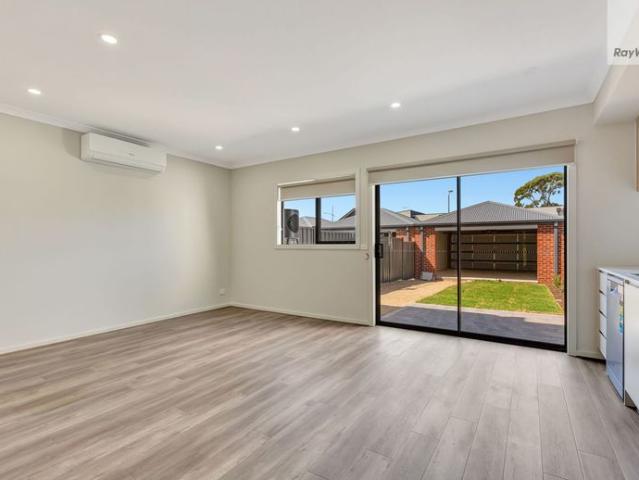 Townhouse for rent in Mason Quarter, Melbourne