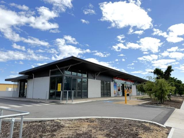 Retail for rent in East Cannington, Western Australia