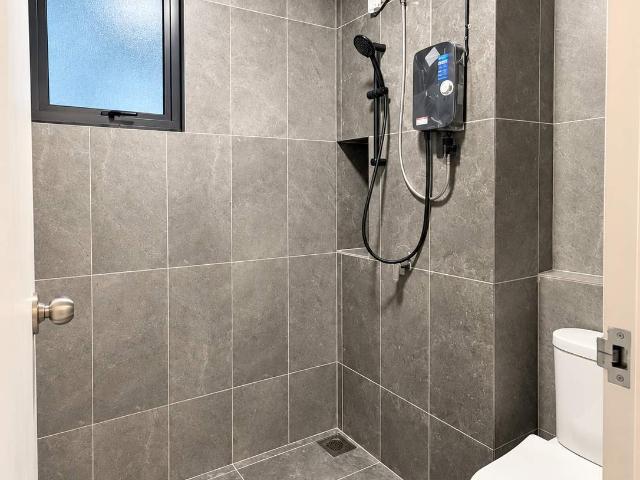 Room for rent in Petaling, Alam Impian