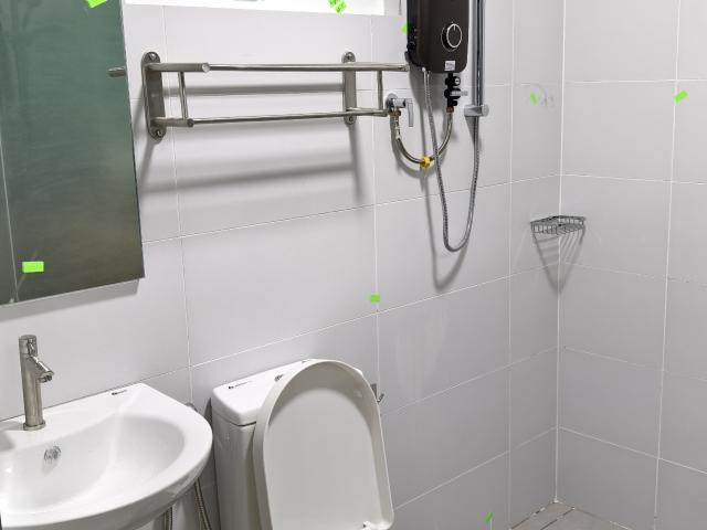 Room for rent in Petaling, Alam Impian