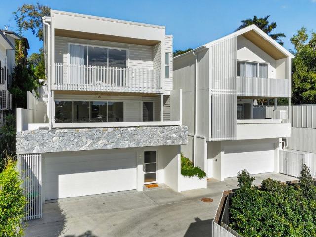 Cottage for sale in Toombul, Queensland