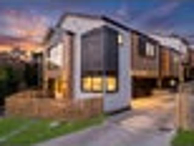 Townhouse for sale in Wairau Valley, Oroua County