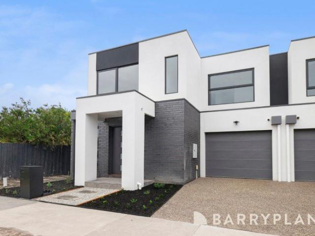 Townhouse for rent in Camerons Creek, Victoria