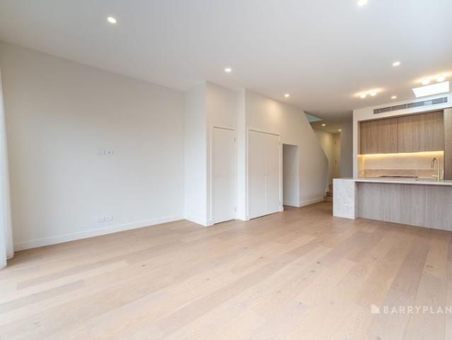 Townhouse for rent in Camerons Creek, Victoria