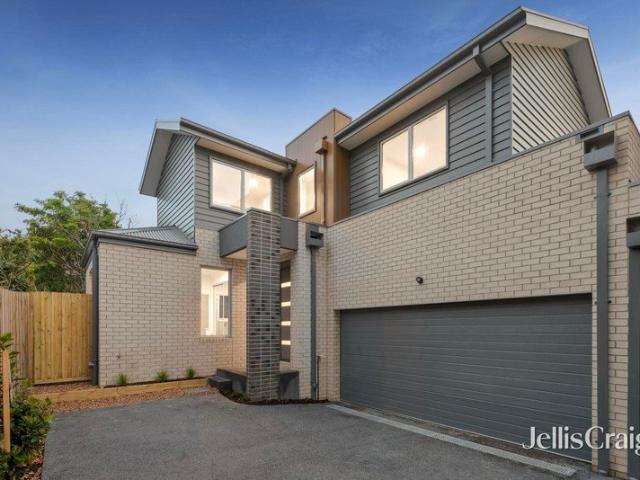 Townhouse for sale in Mitcham, Melbourne